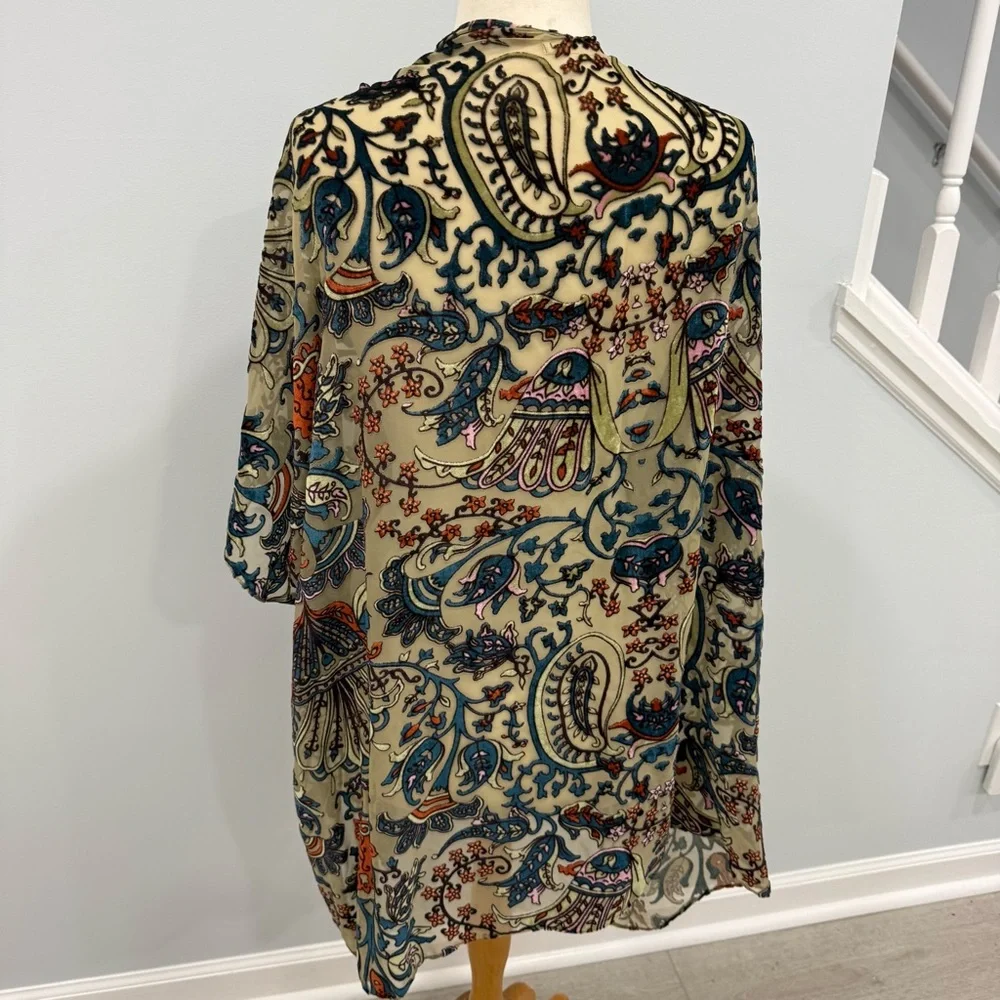 Urban Outfitters Floral Paisley Wrap - Picture 2 of 4